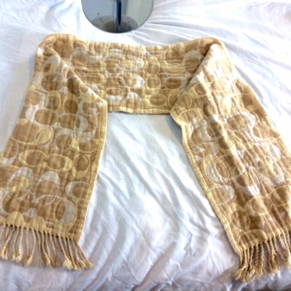 New COACH Scarf Tan and Cream - Picture 5 of 8